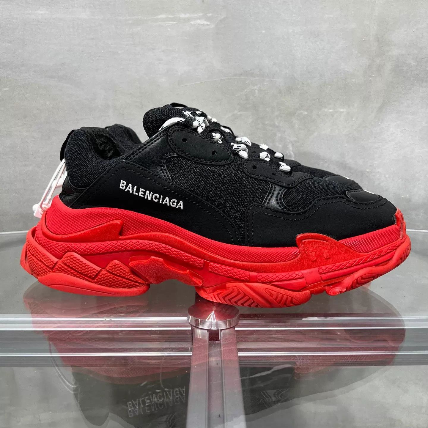 Balenciaga Balenciaga BLCG Triple Black Red 42 Size US 9 / EU 42 - 4 Thumbnail