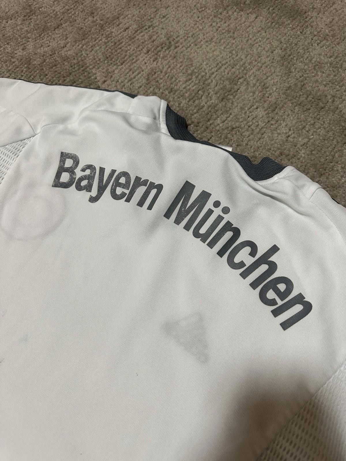 Adidas BAYERN MUNICH 2003/04 AWAY FOOTBALL ADIDAS Soccer Jersey Size US XL / EU 56 / 4 - 8 Thumbnail