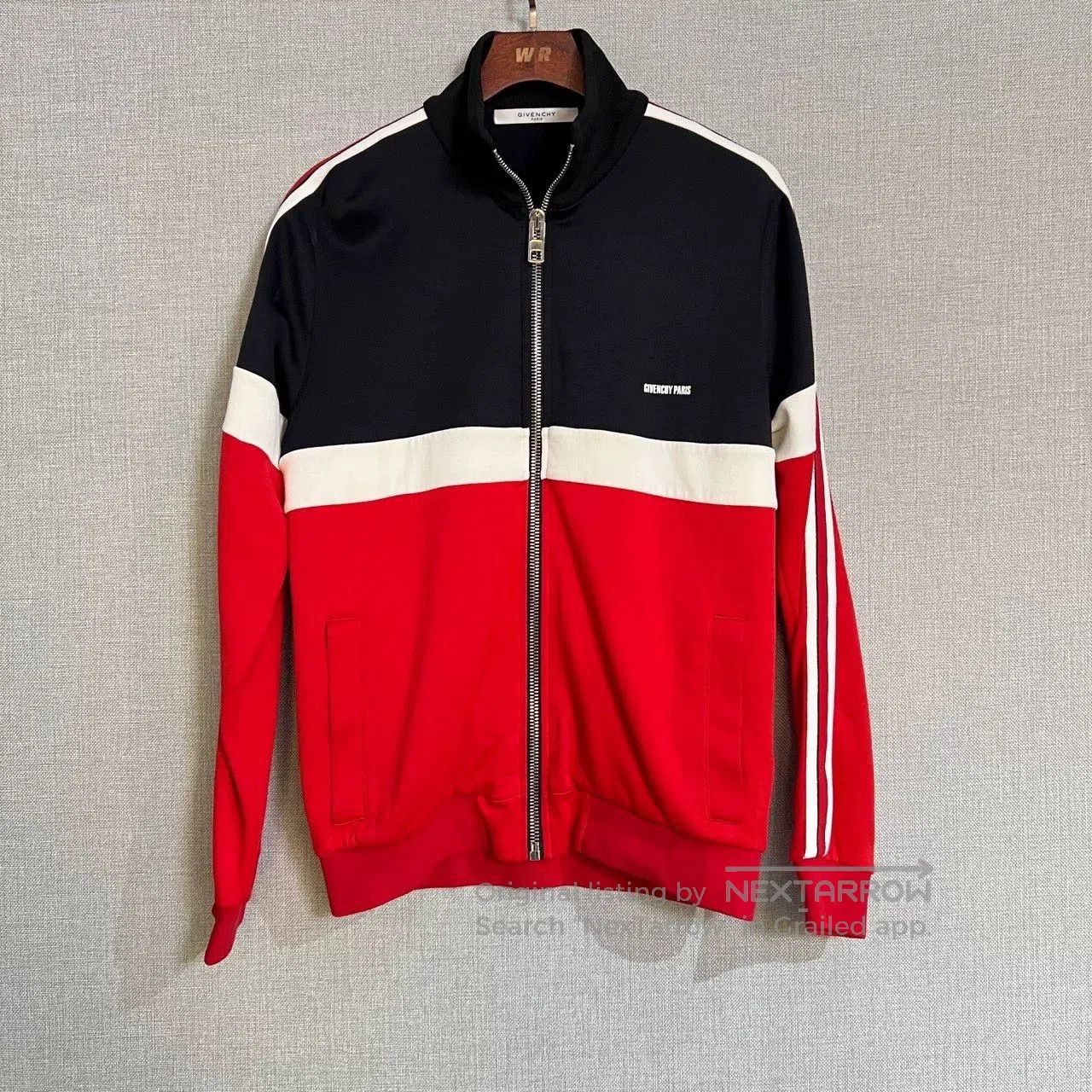 Givenchy Givenchy Black Red Logo Jacket. Size M / US 6-8 / IT 42-44 - 1 Thumbnail