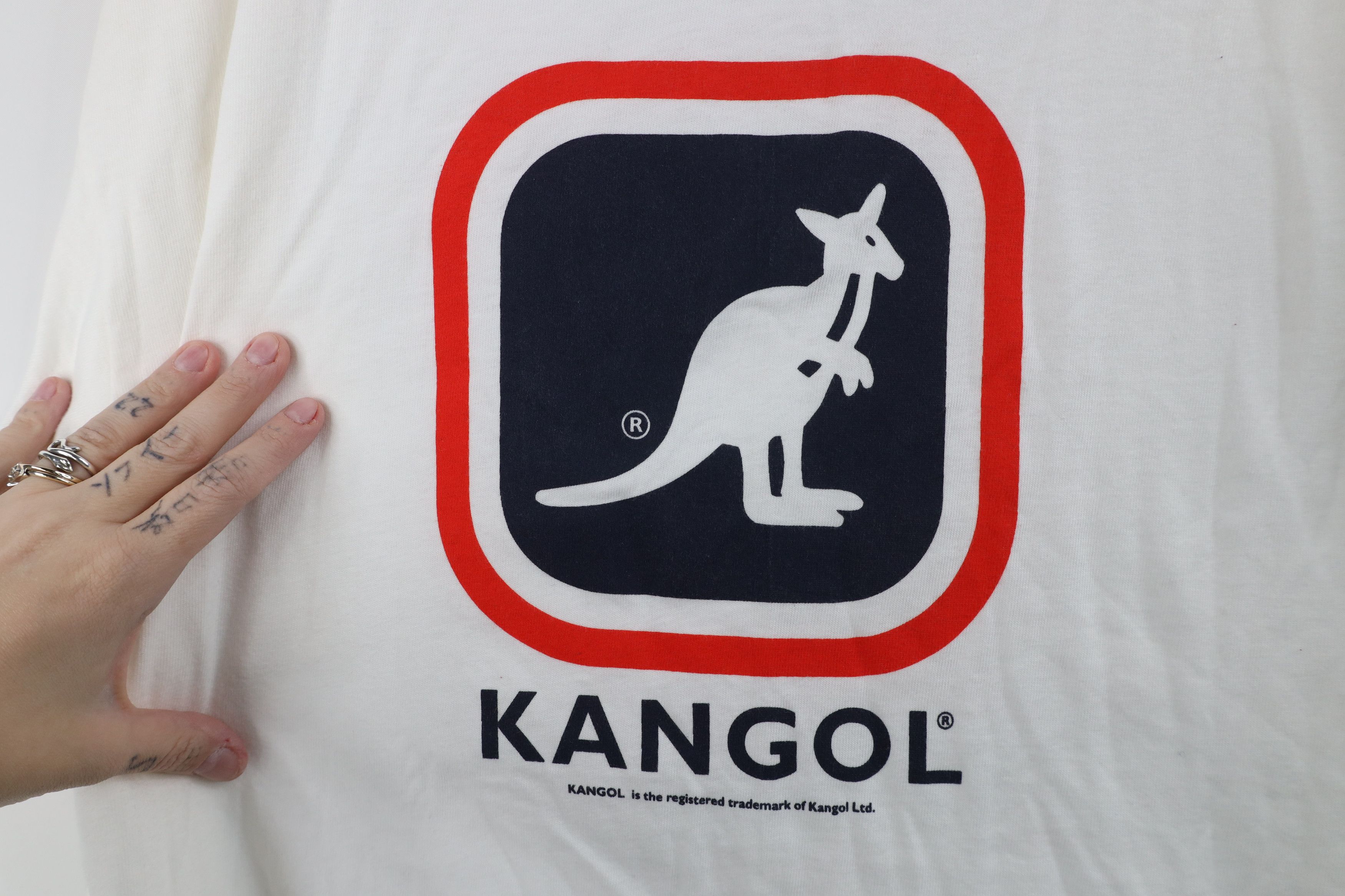 Vintage Deadstock Vintage 90s Kangol Short Sleeve T-Shirt White Size US L / EU 52-54 / 3 - 10 Thumbnail