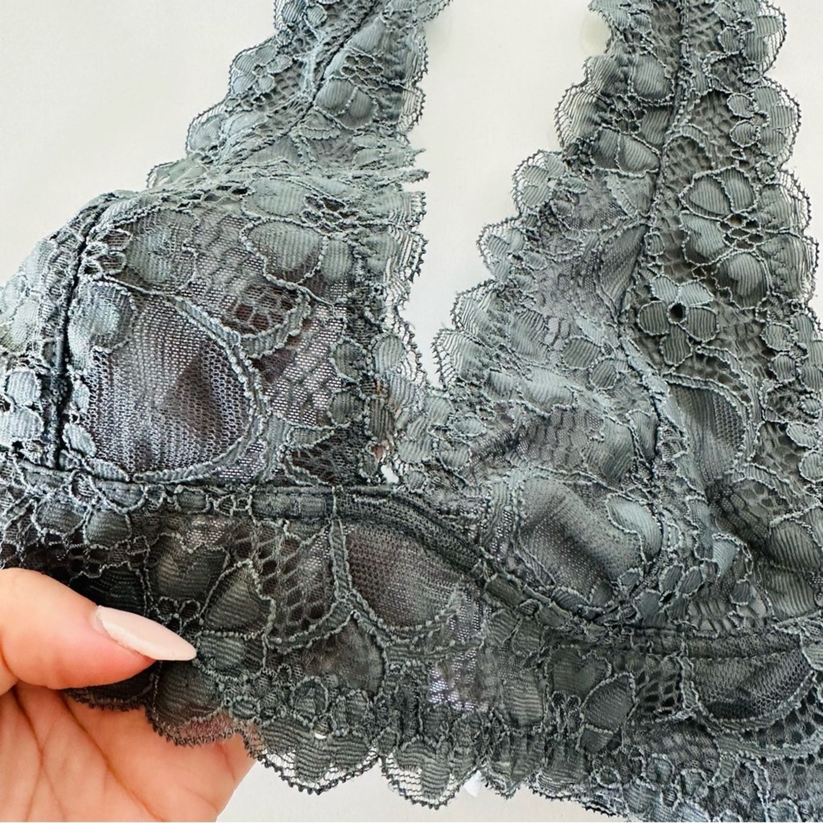 Free People FP FREE PEOPLE Grey Lace Halter Tank Sheer Bra Bralette Size S / US 4 / IT 40 - 5 Thumbnail