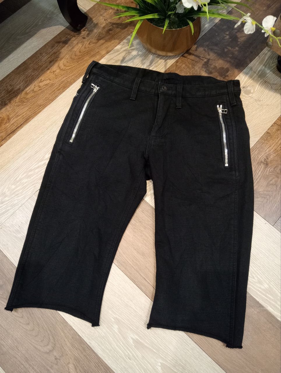 junhashimoto JUNHASHIMOTO ZIPPER BLACK SHORTPANTS - SIZE 2 Size US 32 / EU 48 - 2 Thumbnail