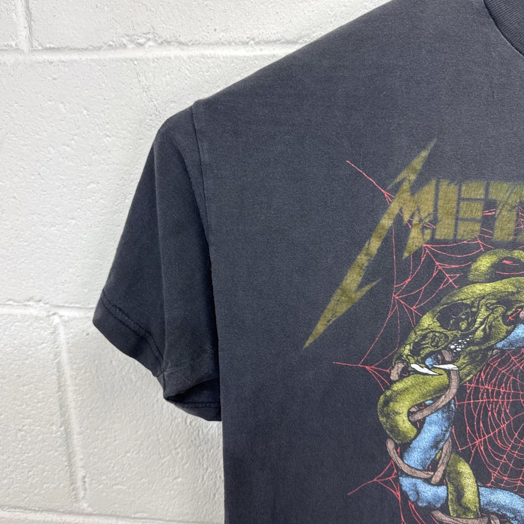 Vintage VINTAGE Metallica T-Shirt 1990s Graphic Tee Short Sleeve Men Large Black Band Merch Grunge Style Size US L / EU 52-54 / 3 - 5 Thumbnail