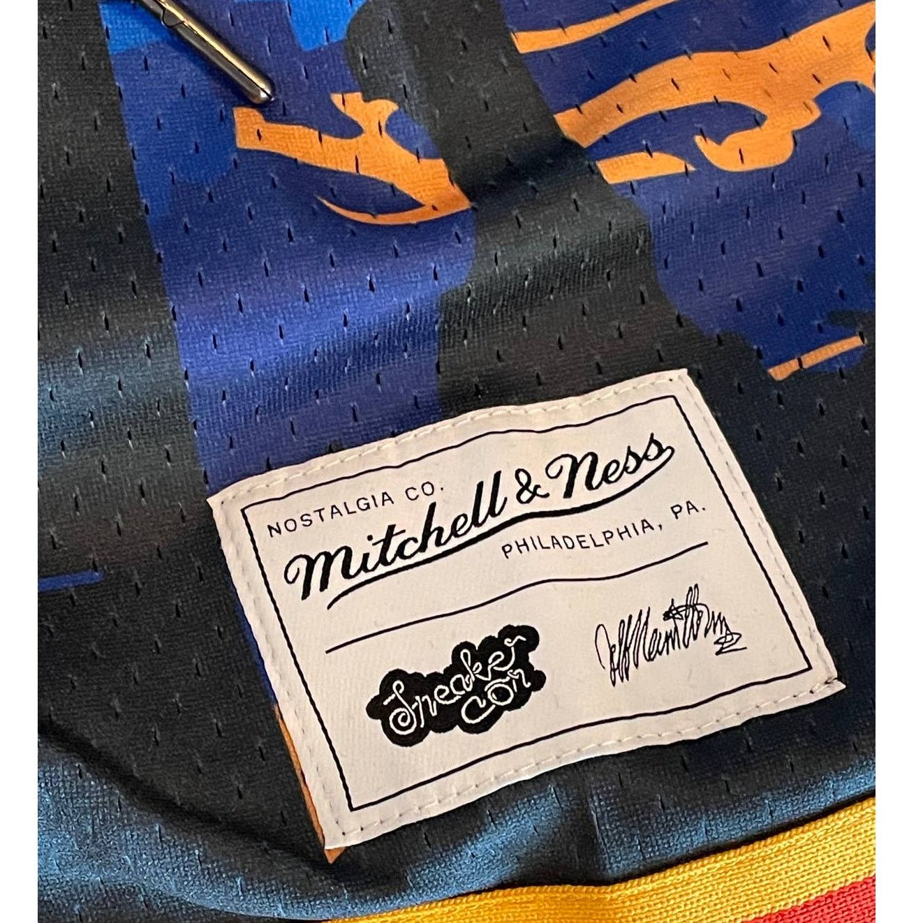 Mitchell & Ness Mitchell & Ness RARE Sneakercon Sport Shorts Medium NEW Size US 34 / EU 50 - 2 Thumbnail