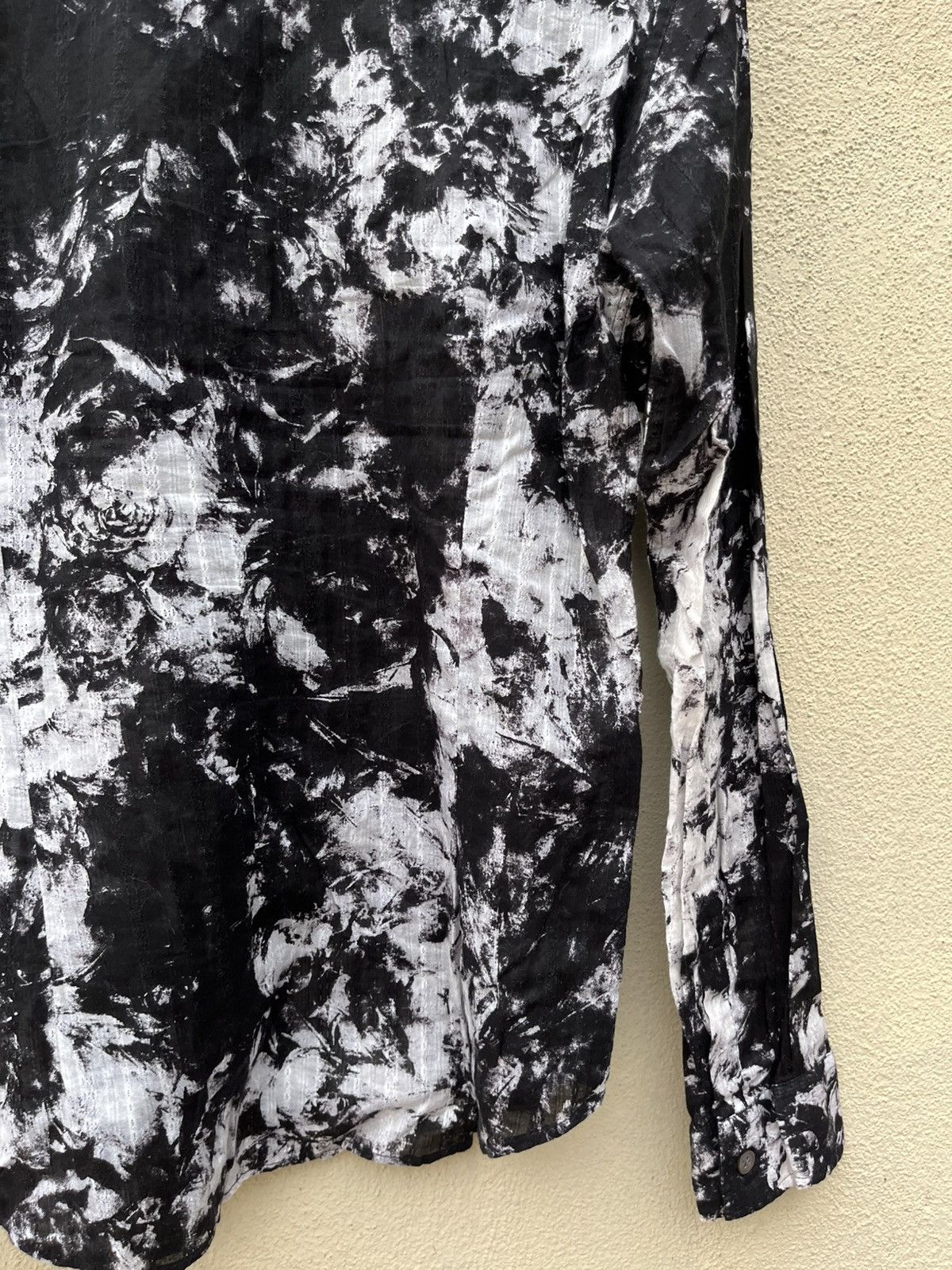 Tornado Mart Black & white tie dye button up Size US M / EU 48-50 / 2 - 12 Thumbnail