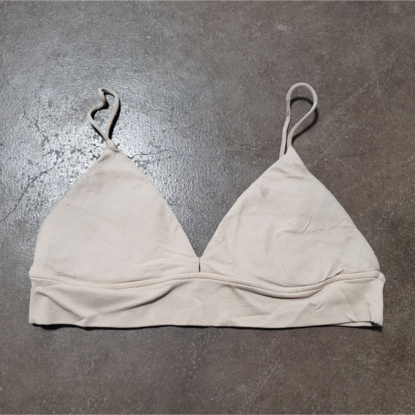 Other Beige Basic V Cut Sport Bra Size ONE SIZE - 1 Thumbnail