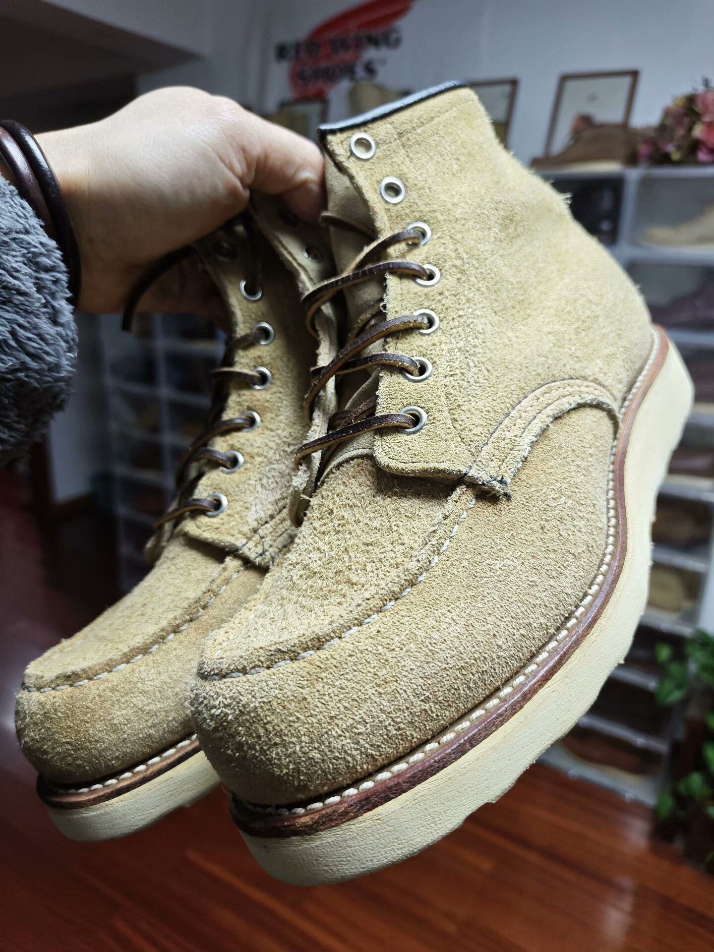 Red Wing Redwing 8173 with Embroidered Logo Size US 6.5 / EU 39-40 - 1 Thumbnail