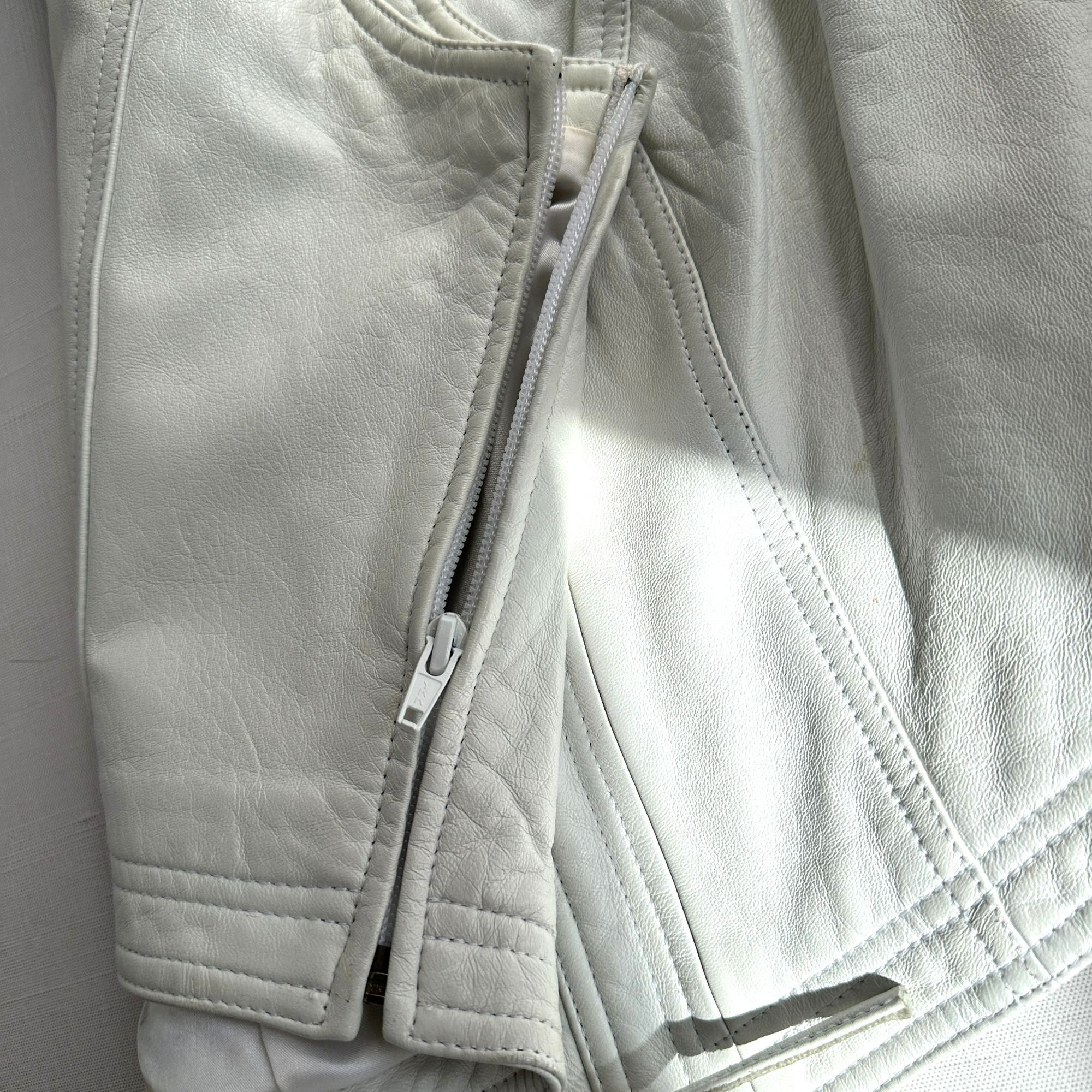 Tannery West Tannery West White Leather Lace Up Vest 1990s Size L / US 10 / IT 46 - 9 Thumbnail