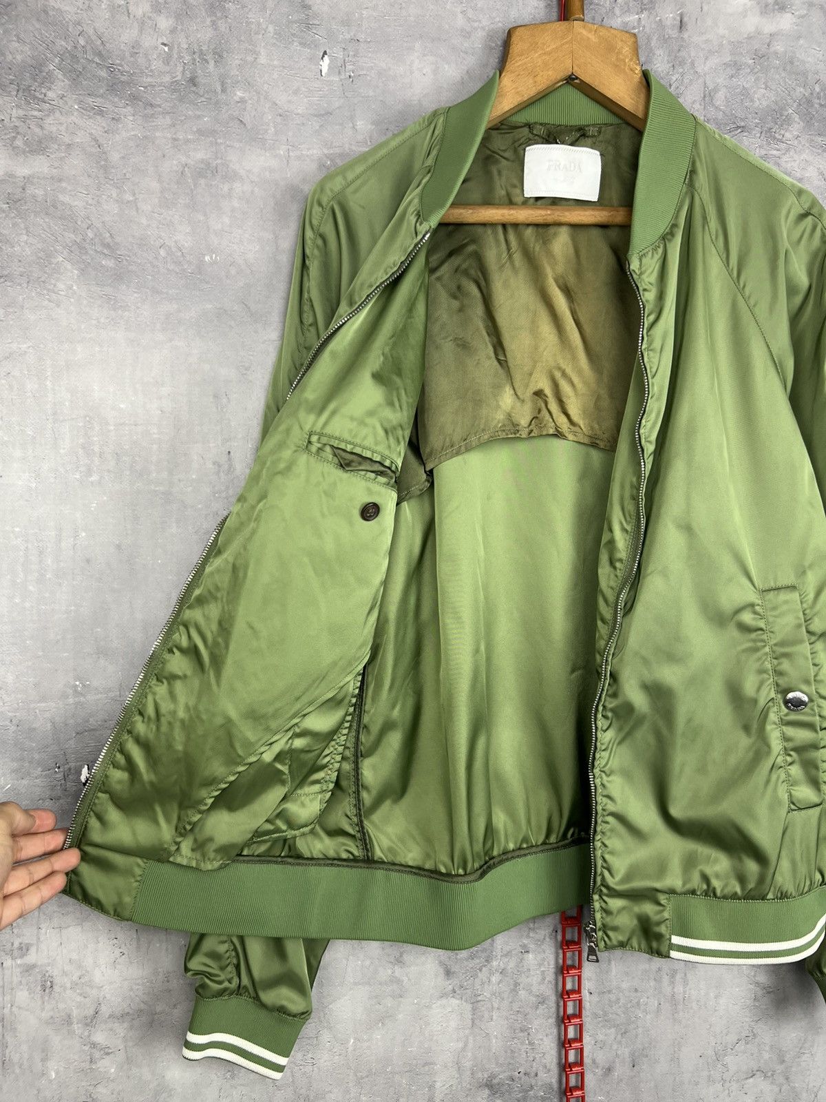 Prada Prada Milano 2014 Metallic Green Nylon Bomber Jacket Size M Size US M / EU 48-50 / 2 - 6 Thumbnail