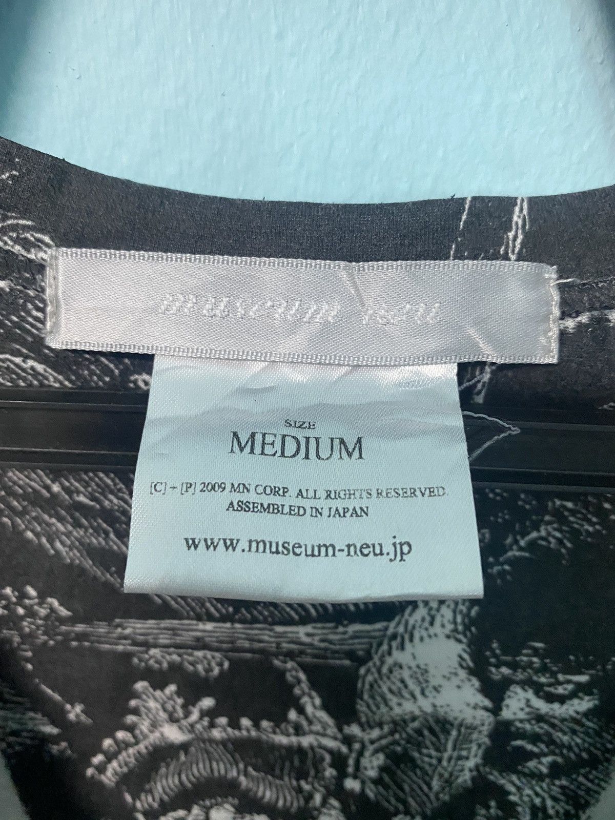Japanese Brand 💥VERY RARE💥MUSEUM NEU❌JIMI HENDRIX❌KLAUS VOORMANN V-NECK TEE Size US M / EU 48-50 / 2 - 9 Thumbnail