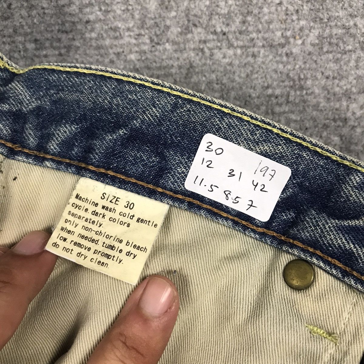 Japanese Brand ENTIA DISTRESSED DENIM JAPAN STYLE DENIM PANTS Size US 30 / EU 46 - 18 Thumbnail