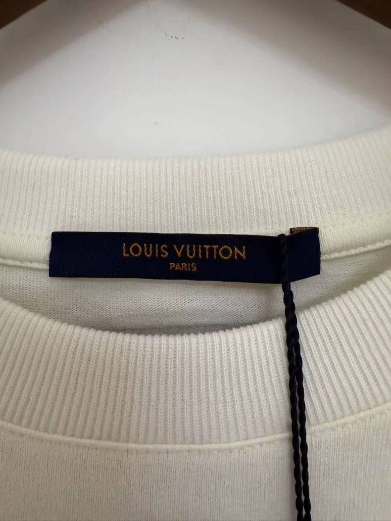 Louis Vuitton Louis Vuitton White 2054 aircraft full logo short sleeve Size US S / EU 44-46 / 1 - 4 Thumbnail
