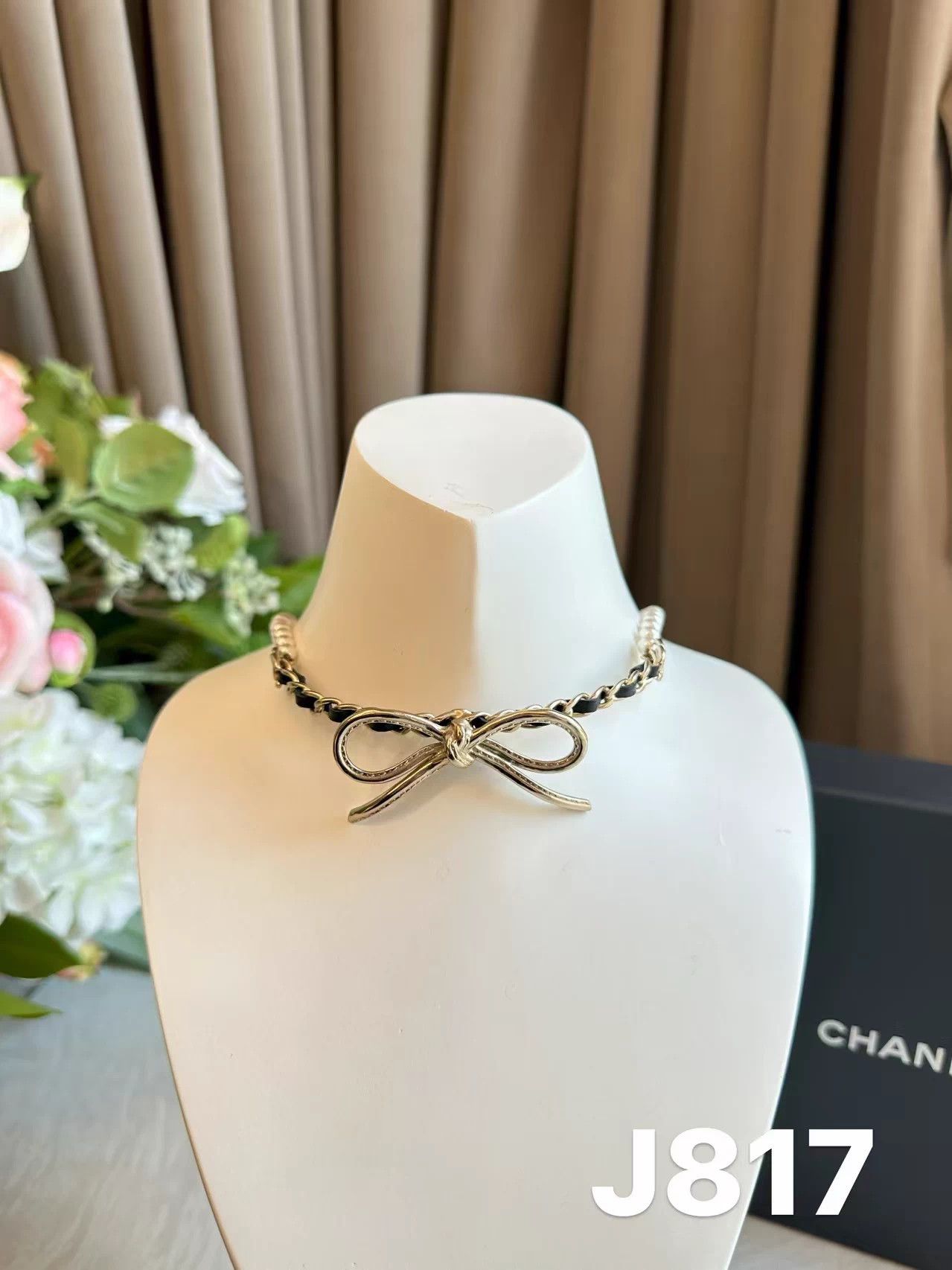 Chanel Chanel 22s Unused Bow Choker Pearl Leather Chain Size ONE SIZE - 1 Thumbnail