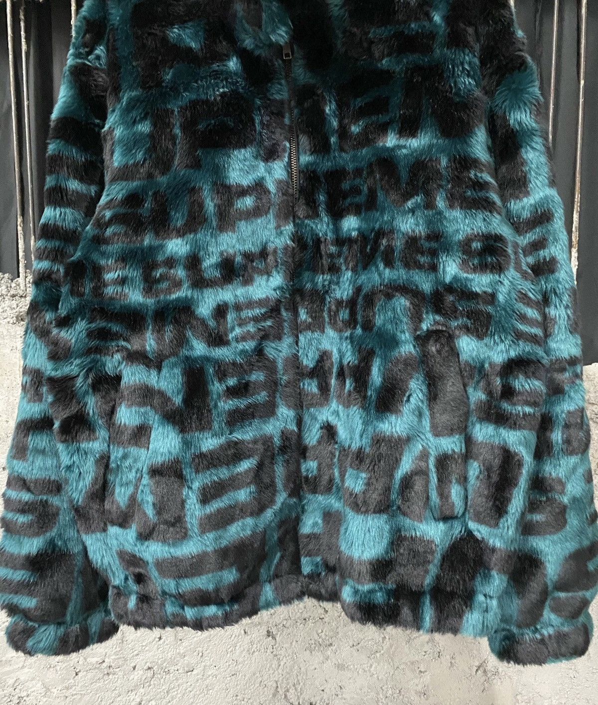 Supreme Supreme Faux Fur repeater bomber green Size US M / EU 48-50 / 2 - 2 Thumbnail