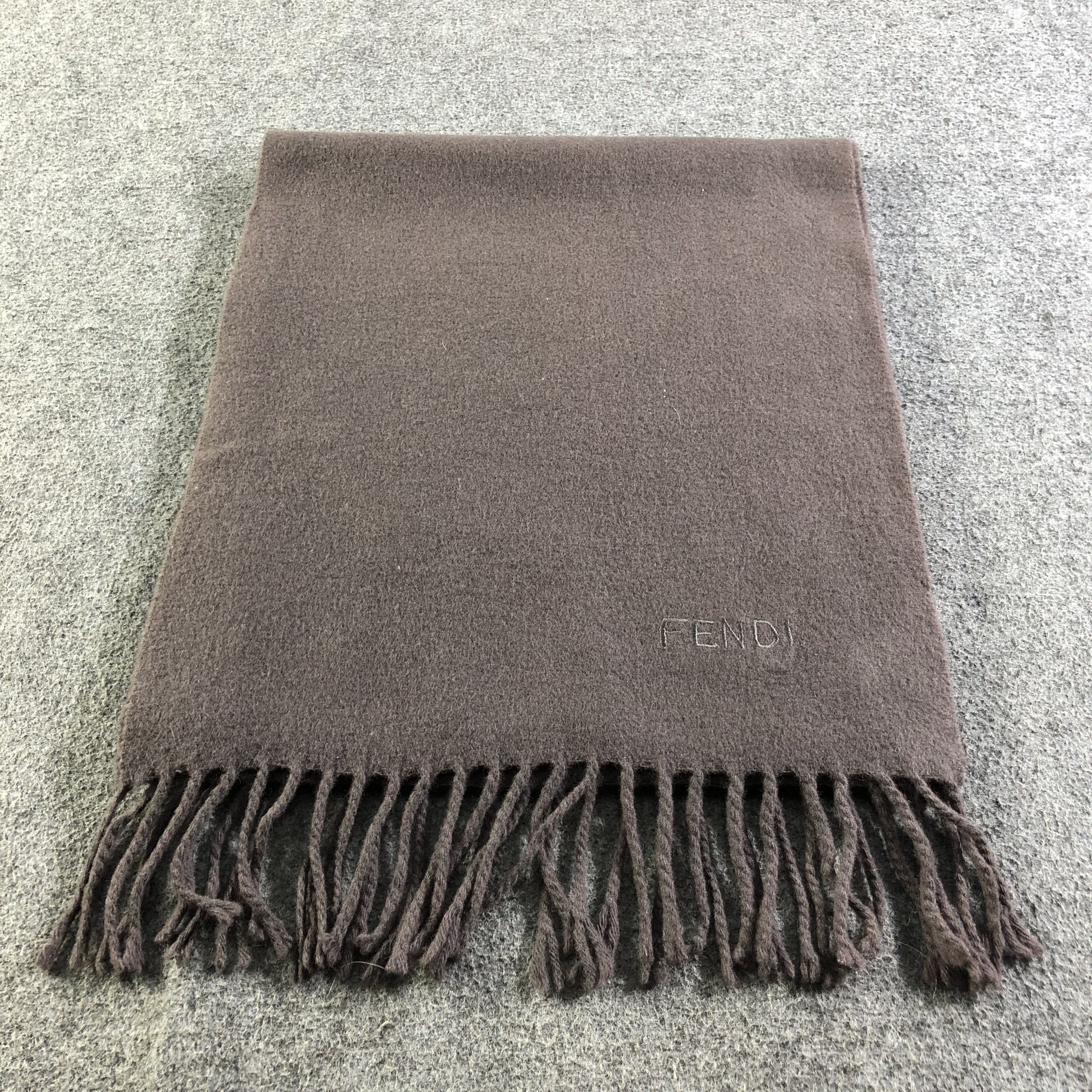Fendi Fendi Plain Wool Scarf Muffler V1752 Size ONE SIZE - 2 Thumbnail