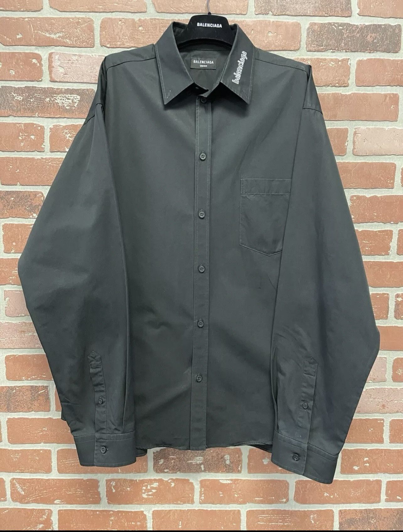 Balenciaga Size M/39EU - Balenciaga Men’s Dress Shirt Black Logo Collar Size US M / EU 48-50 / 2 - 1 Thumbnail