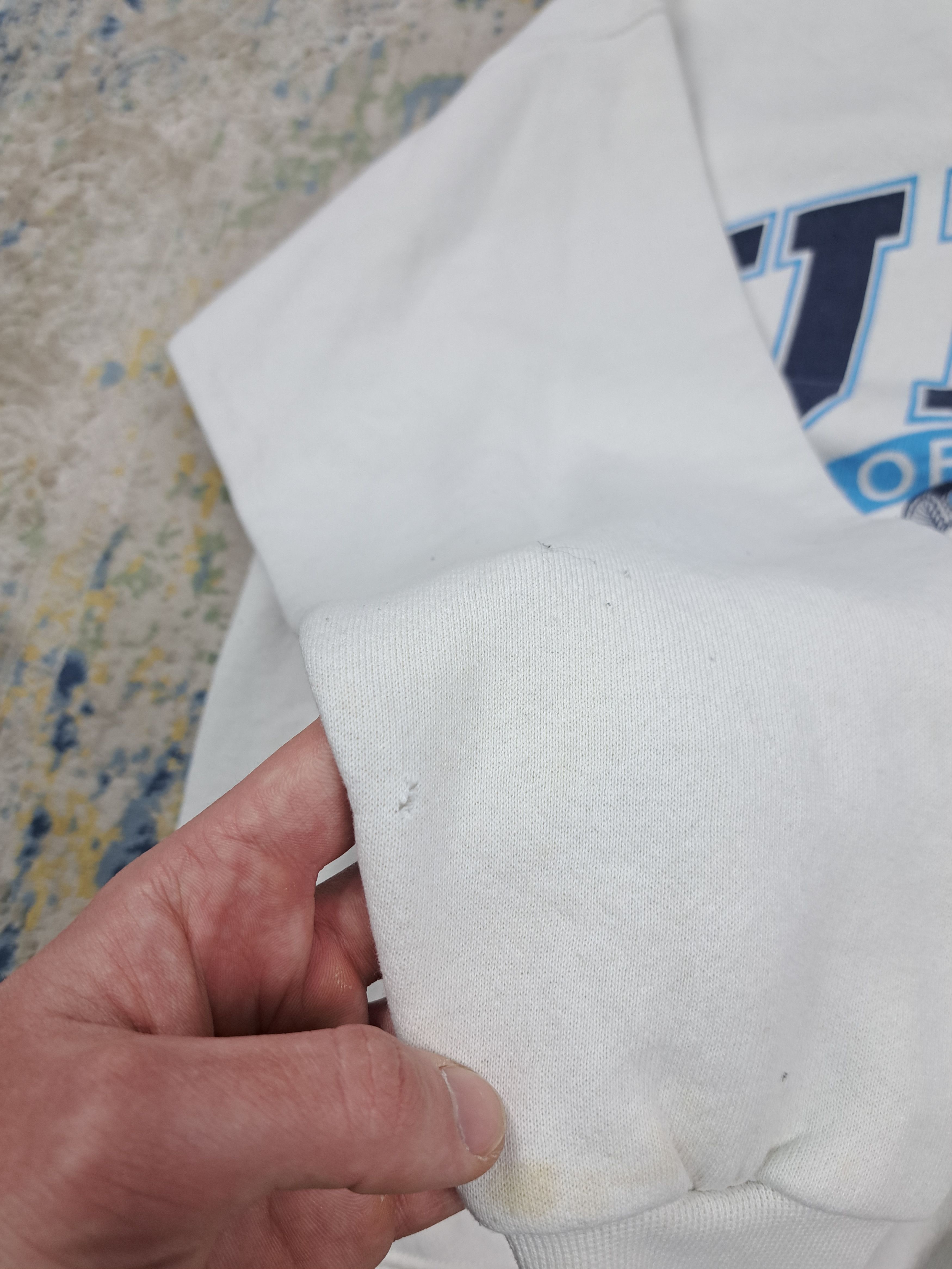 Vintage Vintage 90s UNC College Sweatshirt North Carolina Basketball Size US L / EU 52-54 / 3 - 7 Thumbnail