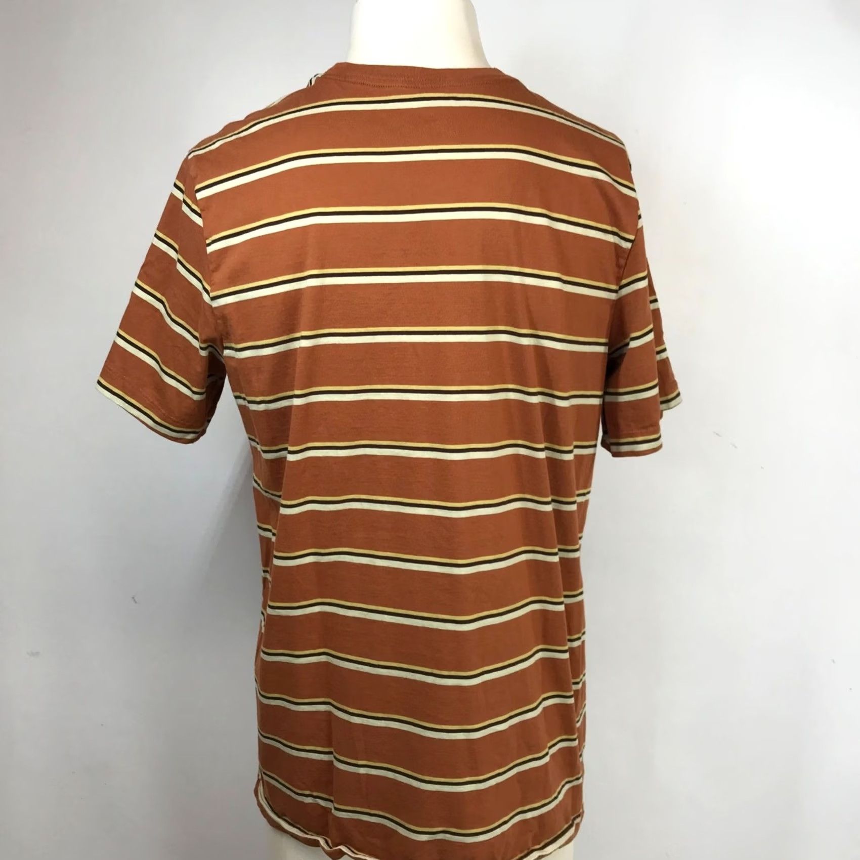 Nike Nike Mens Large Tan Stripe Crew Neck Short Sleeve Cotton Tee L DZ2985-246 Size US 33 - 5 Thumbnail