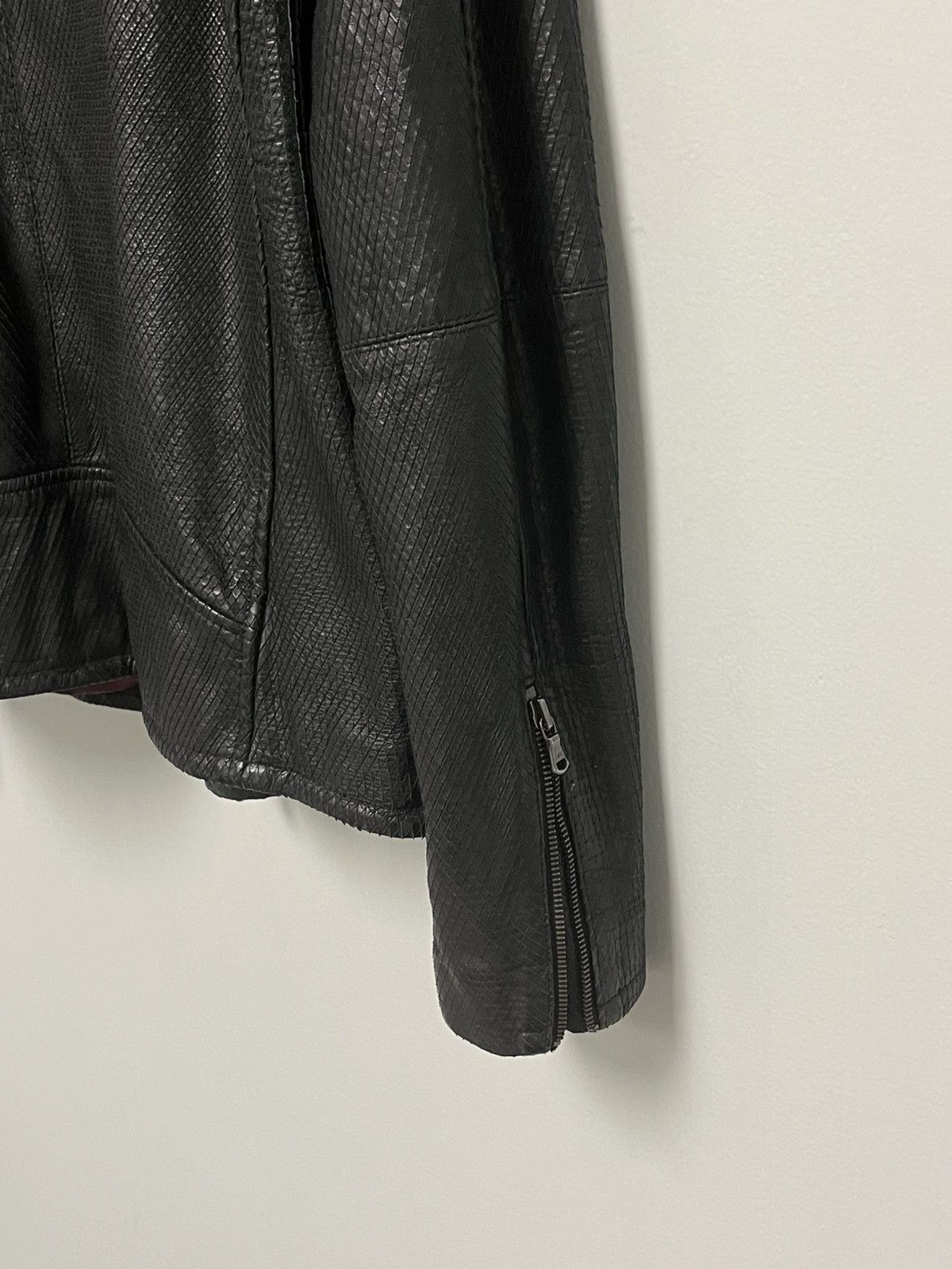 John Varvatos Scaled Leather Biker Jacket Size large Size US L / EU 52-54 / 3 - 11 Thumbnail