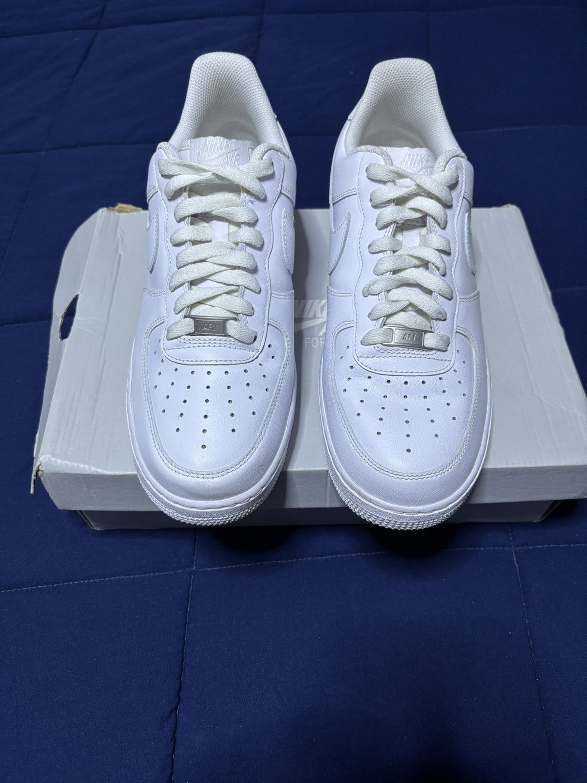 Nike Nike Air Force 1 '07 Low Triple White Size 9 Size US 9 / EU 42 - 2 Thumbnail