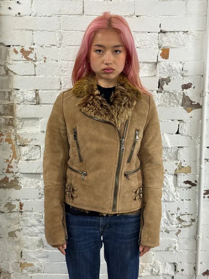 Dolce & Gabbana 2000s Dolce & Gabbana Beige Asymmetrical Fur Collar Suede Leather Jacket Size M / US 6-8 / IT 42-44 - 3 Thumbnail