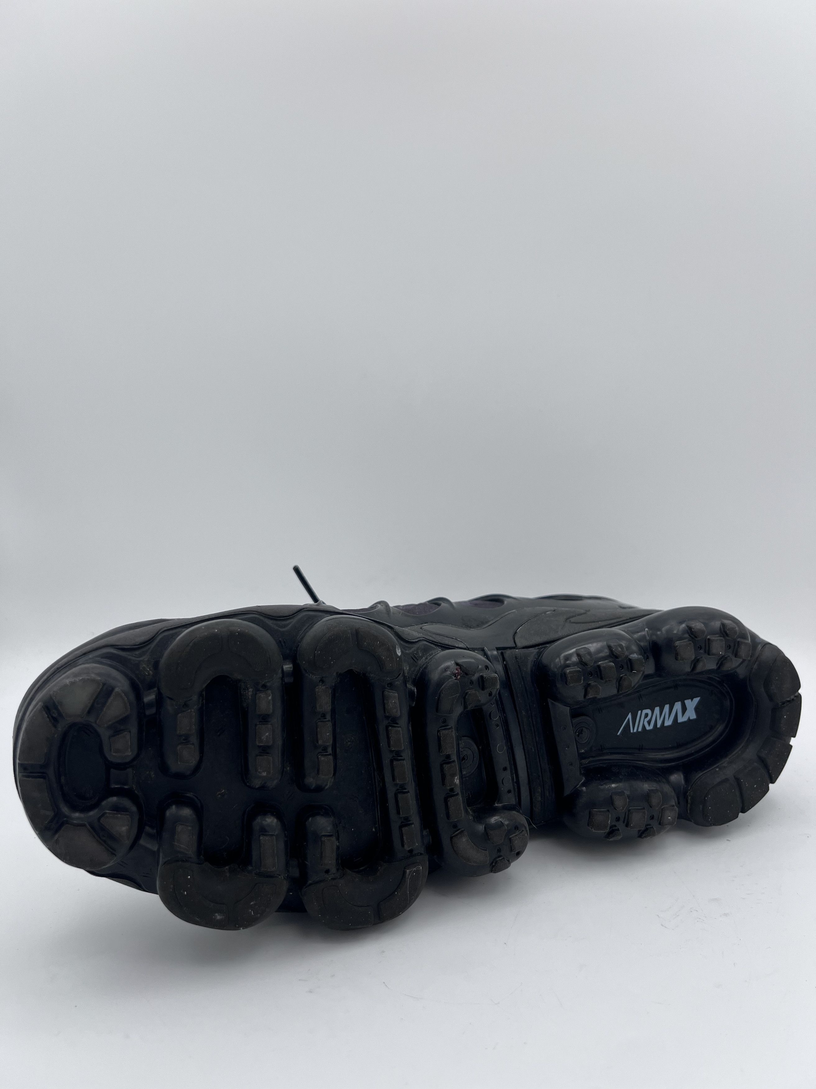 Nike Nike Air VaporMax Plus Black Blue Gradient 924453-018 Sz 9.5 Size US 9.5 / EU 42-43 - 9 Thumbnail