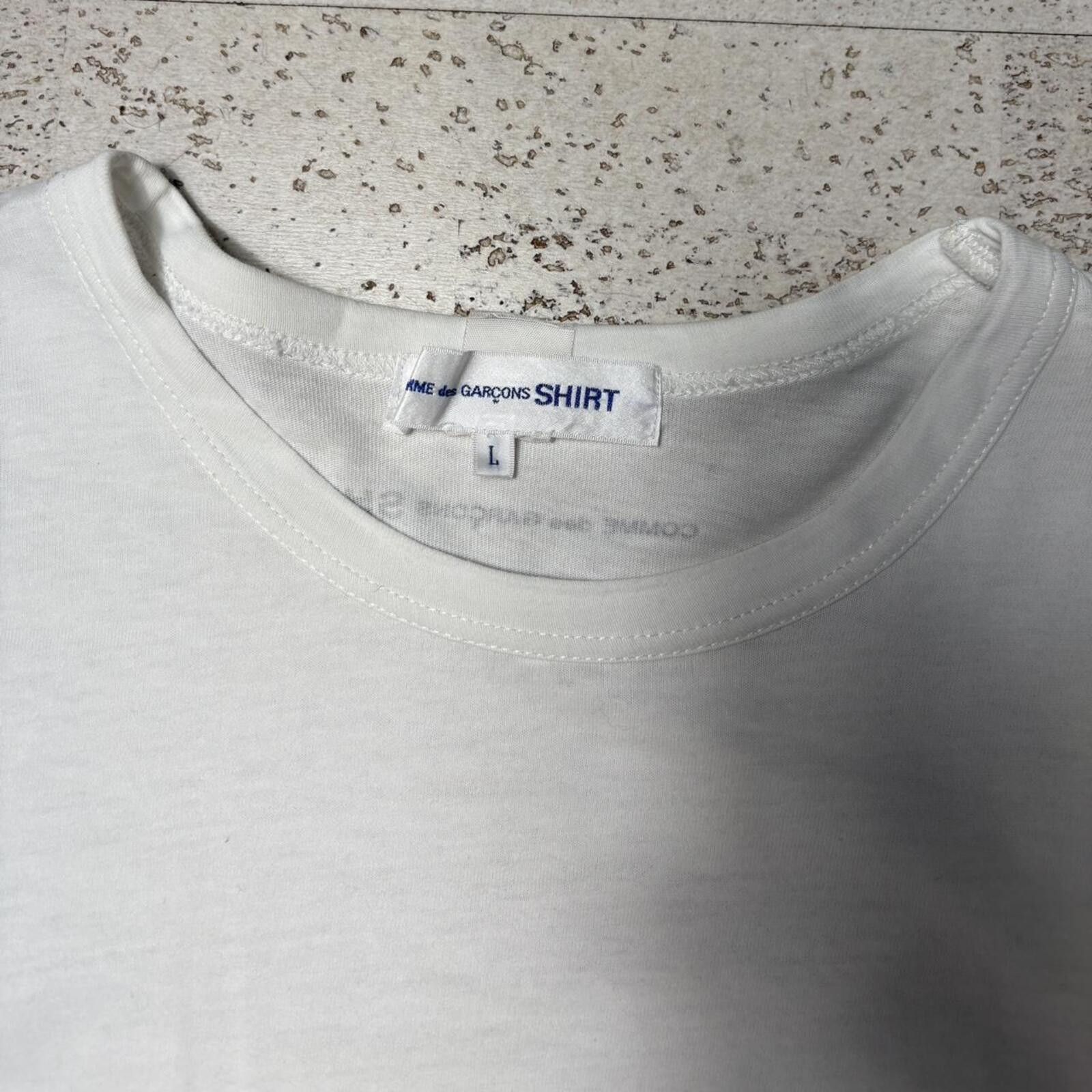 Comme des Garcons Comme Des Garçons T-Shirt (L) Size US L / EU 52-54 / 3 - 3 Thumbnail