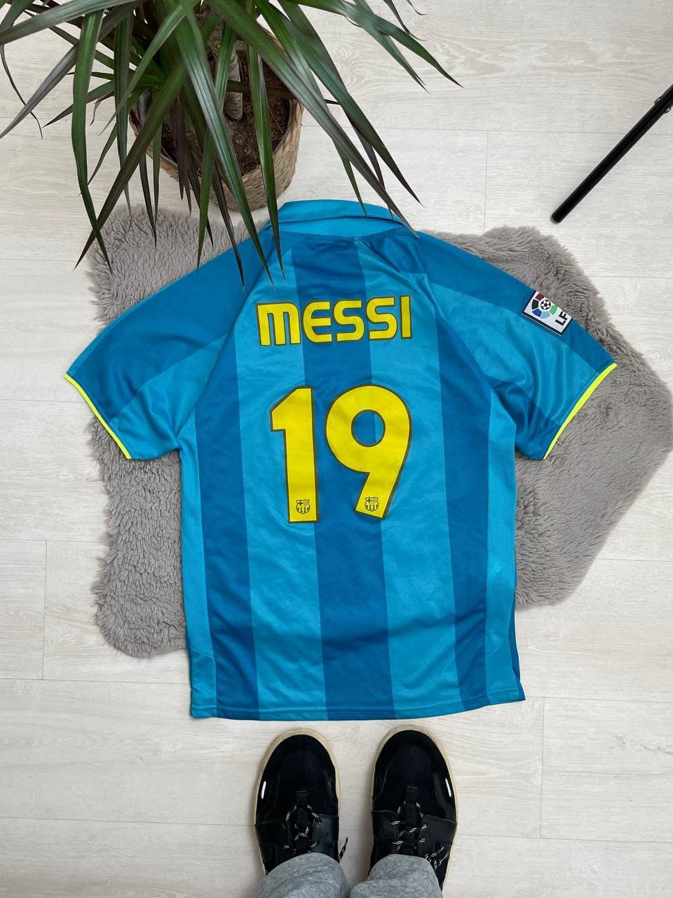 Nike × Vintage Nike Barcelona Vintage Soccer Jersey #19 Messi Rare Item Size US S / EU 44-46 / 1 - 7 Thumbnail