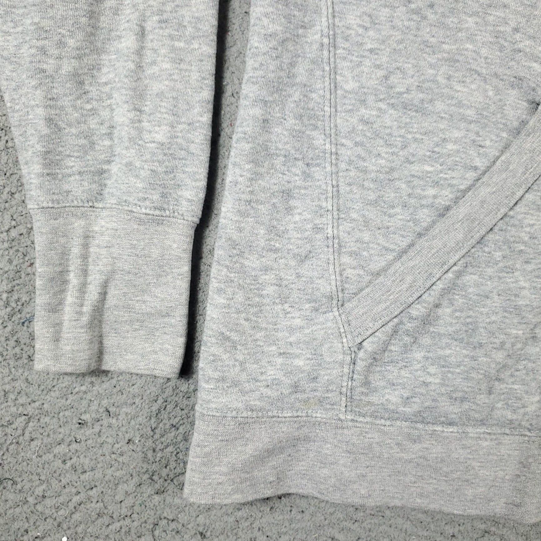 Champion VINTAGE Champion Hoodie Women’s Medium Gray Camouflage Fleece Pullover All Seasons Size M / US 6-8 / IT 42-44 - 4 Thumbnail