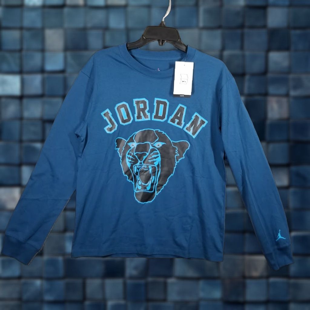 Jordan Brand Jordan Shirt Womens XS Blue Panther Graphic Long Sleeve 100% Cotton Loose Fit Fall 2023 Sports Animals Size XS / US 0-2 / IT 36-38 - 1 Thumbnail