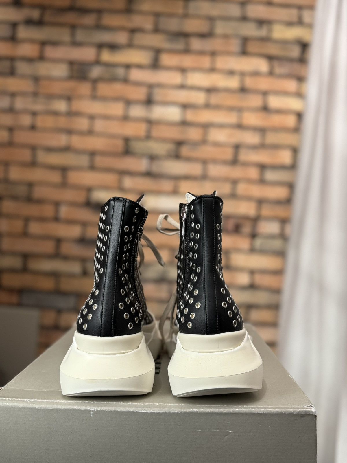 Rick Owens RAMONES PERFORATED EYELET SNEAKERS TRAINERS Size US 9 / EU 42 - 3 Thumbnail