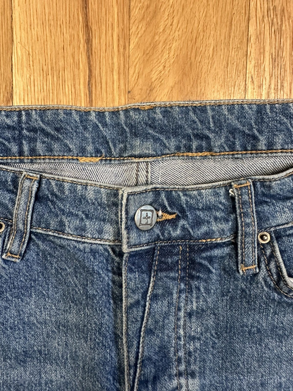 Ksubi Ksubi Knee Rip Dark Blue Denim Jeans Size 34 Size US 34 / EU 50 - 3 Thumbnail
