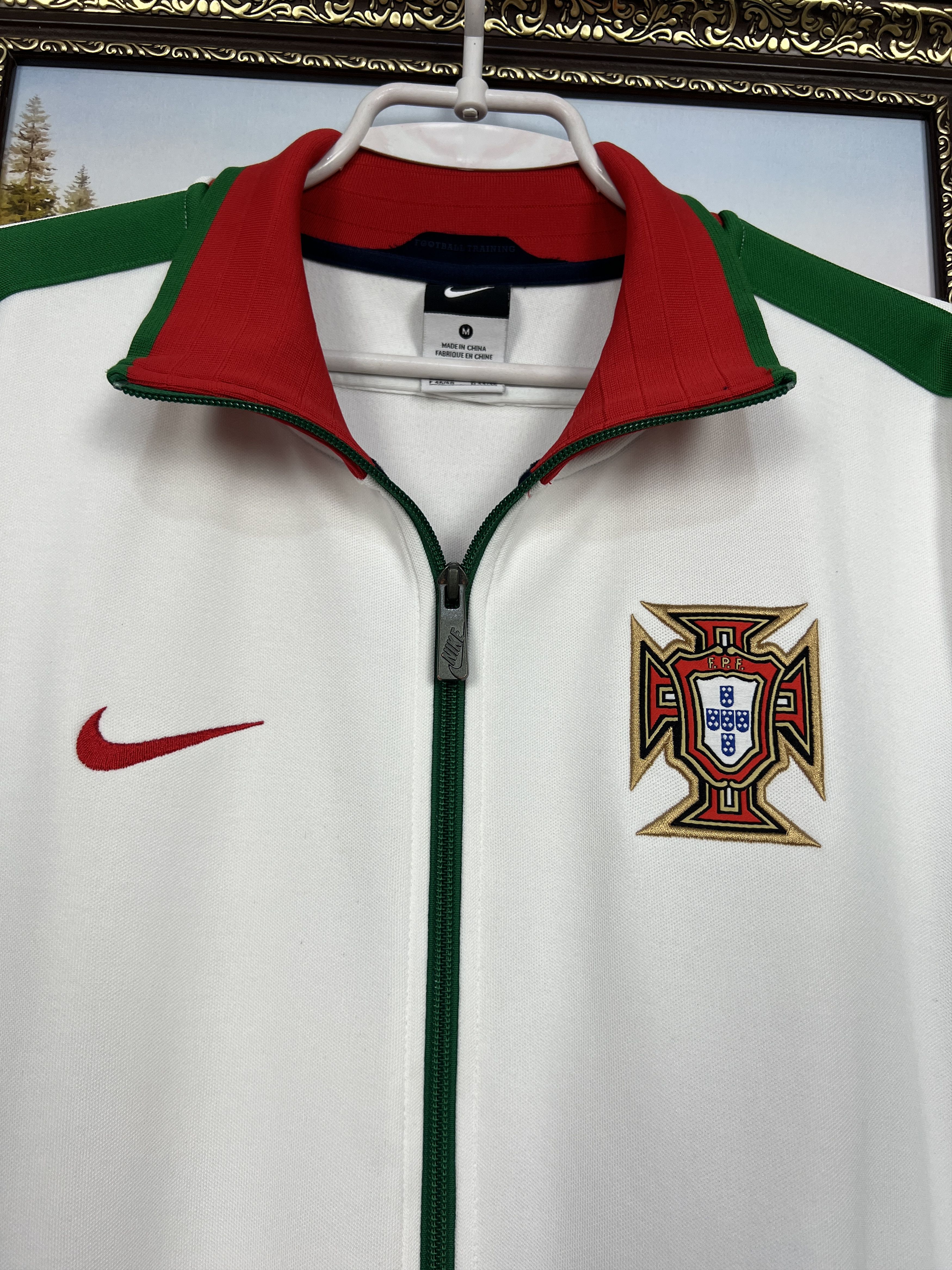 Nike Vintage Nike Portugal Football White Jacket Soccer Mens Size US M / EU 48-50 / 2 - 3 Thumbnail