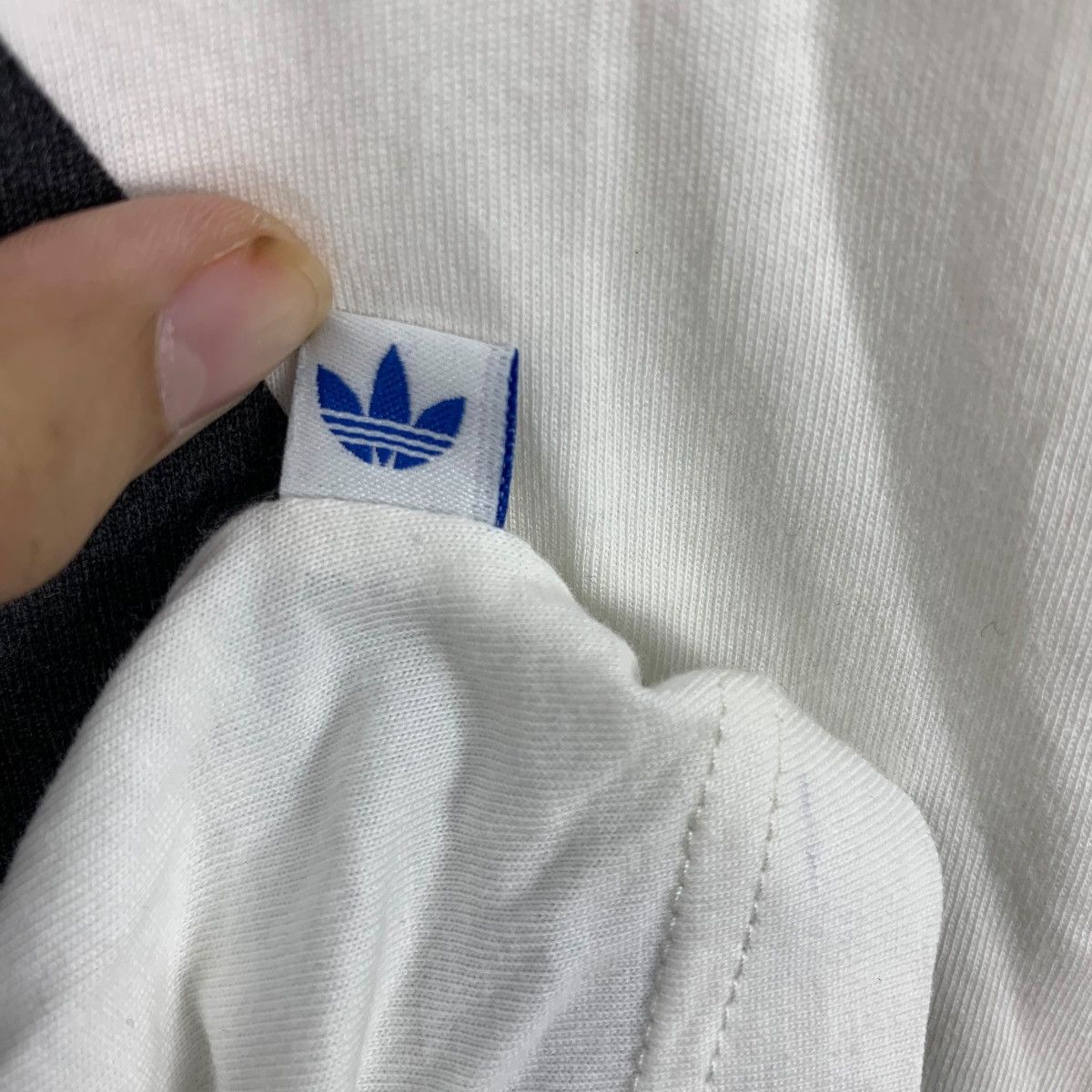 Adidas ADIDAS ORIGINALS 3 STRIPES Back Hit Logo Tee Shirt Top Size M / US 6-8 / IT 42-44 - 12 Thumbnail