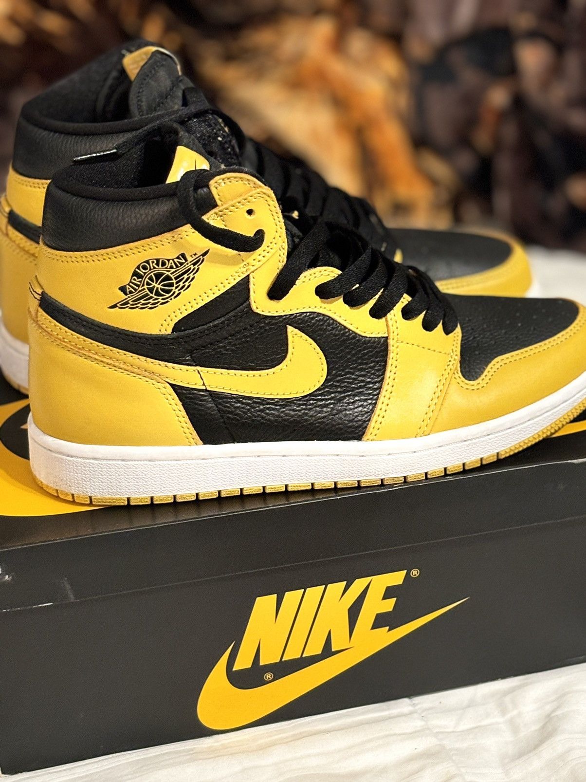 Jordan Brand × Nike Air Jordan 1 Size US 8 / EU 41 - 2 Thumbnail