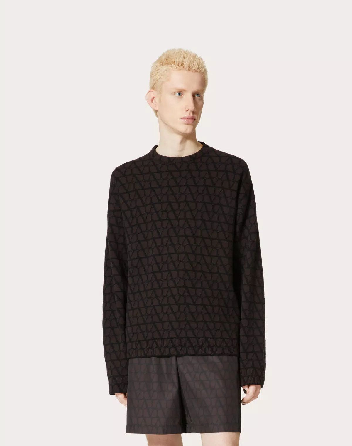 Valentino oc11z0725 Wool Crewneck Sweater in Black Size US XL / EU 56 / 4 - 4 Thumbnail