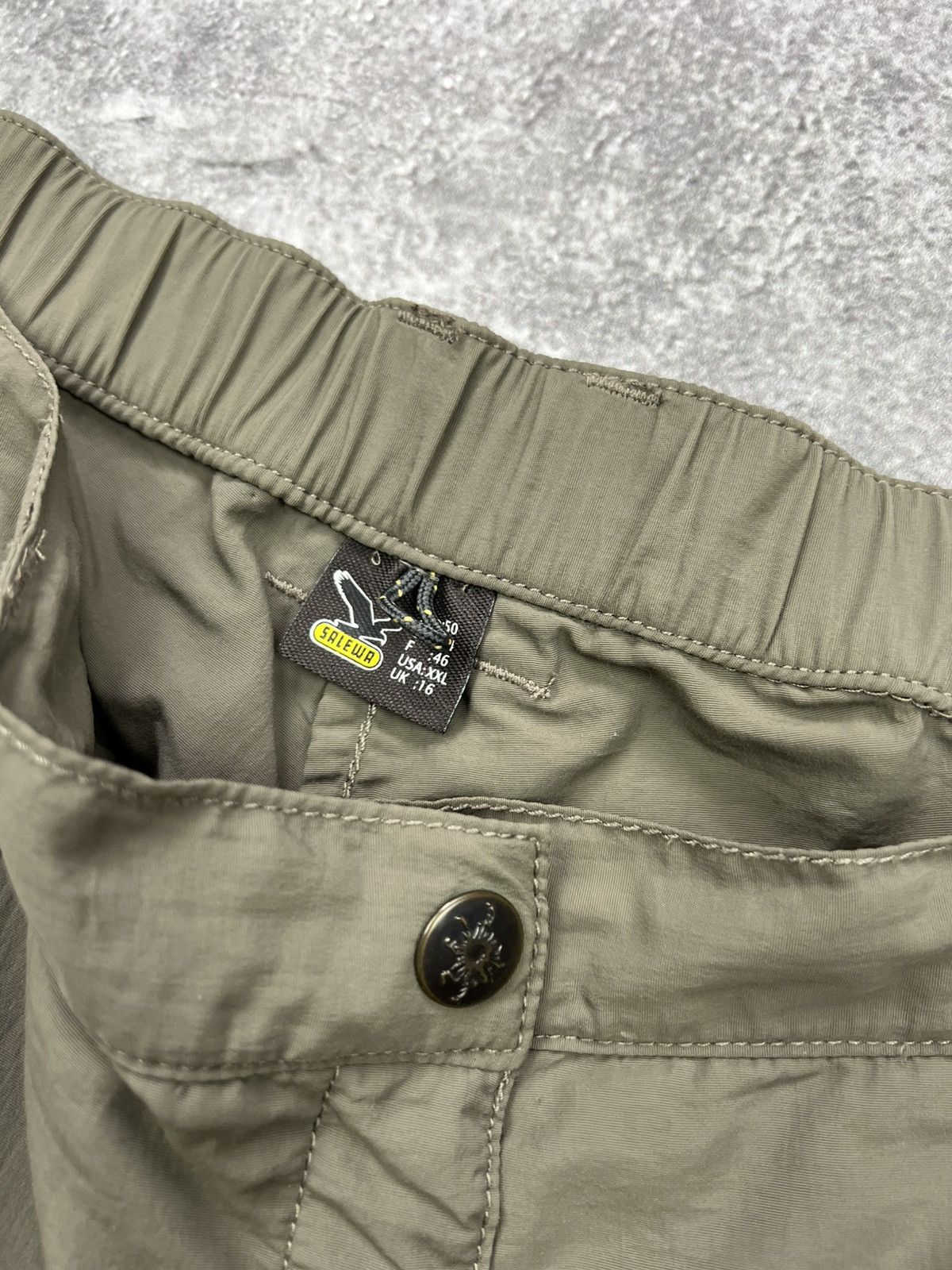SALEWA Salewa Womens Tracking Shorts Khaki Size 38" / US 16 / IT 52 - 3 Thumbnail