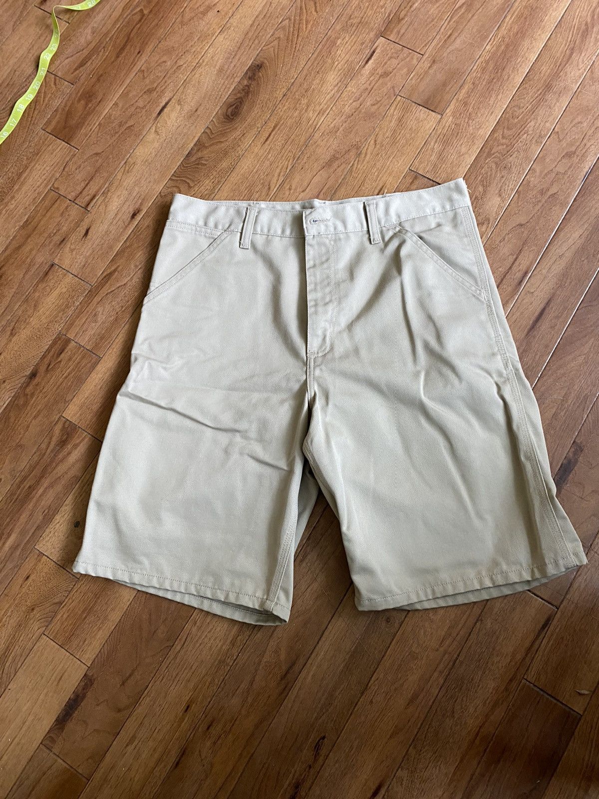 Carhartt Wip × Designer Khaki Simple Short Size US 32 / EU 48 - 1 Thumbnail