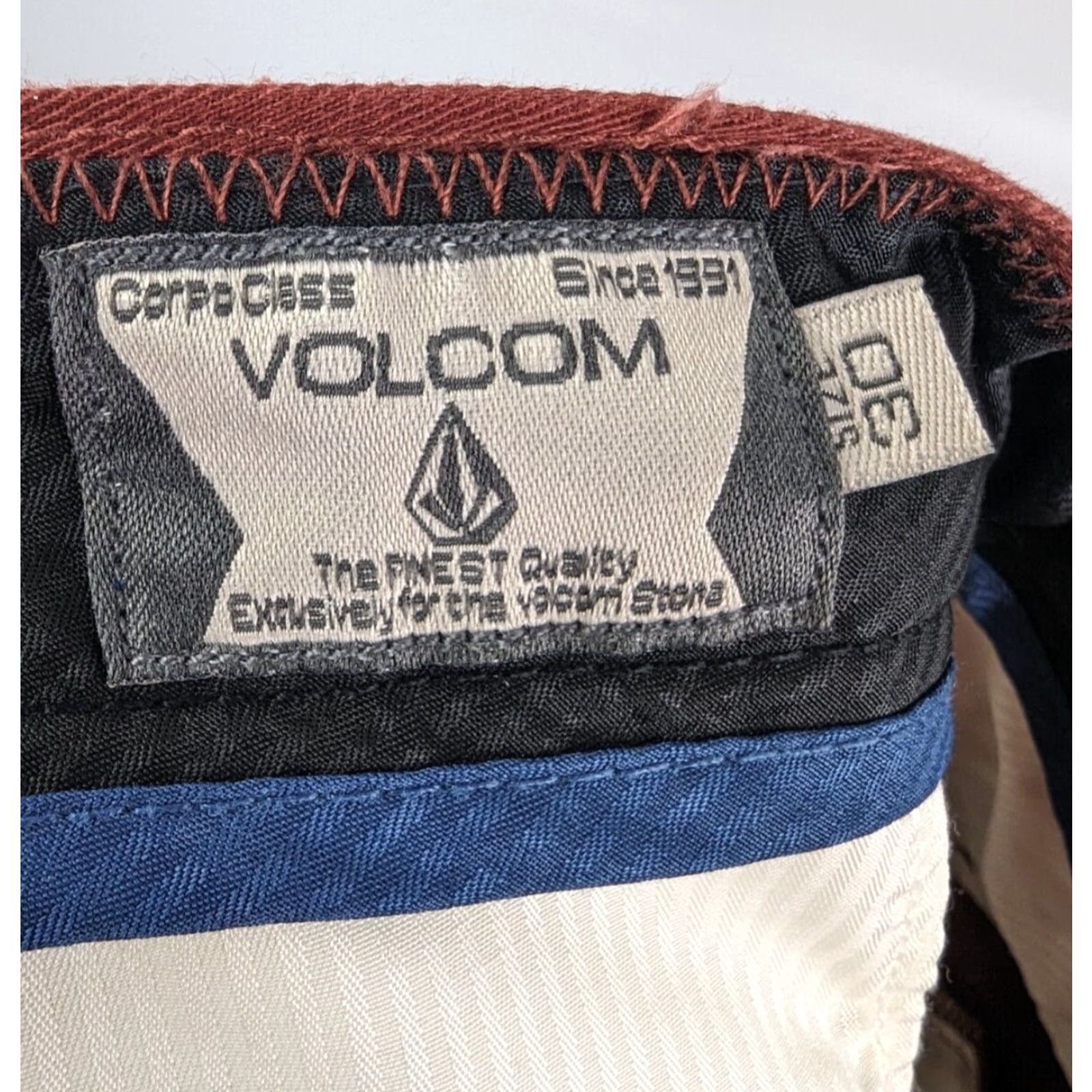 Volcom Volcom Red Corpo Class Chino Bermuda Shorts Mens Size 30 Skater Casual Golf Size US 30 / EU 46 - 7 Thumbnail