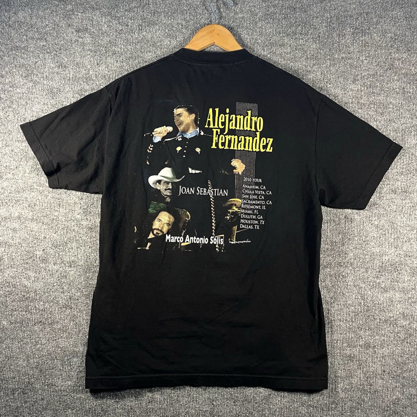 Vintage VINTAGE Alejandro Fernandez Tour T-Shirt Mens L Black Music 2010 Concert Cotton Short Sleeve Crew Neck Regular Mens Size US L / EU 52-54 / 3 - 3 Thumbnail