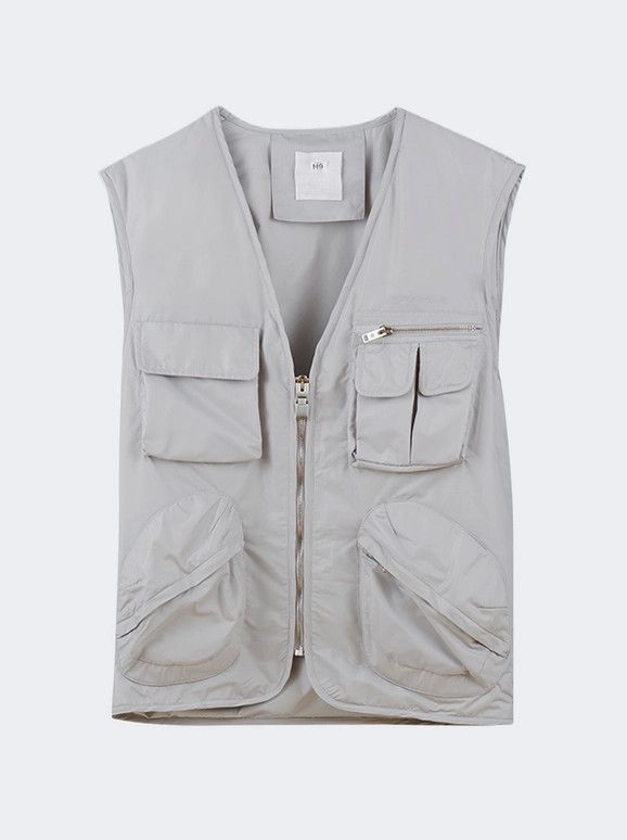 Givenchy o1mle0226 Multipocket Sleeveless Vest in Pearl Grey Size US L / EU 52-54 / 3 - 1 Thumbnail