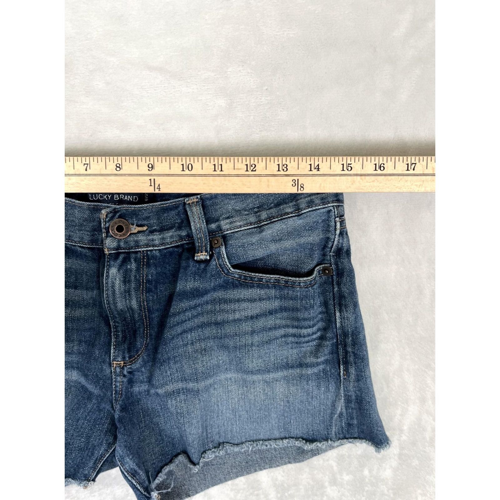 Lucky Brand Lucky Brand Denim Jean Shorts Womens 6 - Blue Cut Off Raw Hem Casual Size 28" / US 6 / IT 42 - 3 Thumbnail
