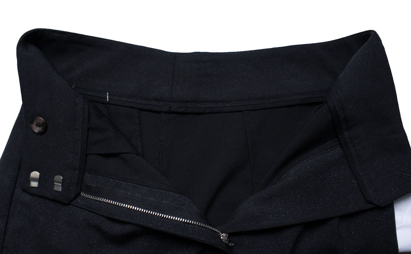 Maison Margiela Maison Margiela, glitter shorts in black Size 28" / US 6 / IT 42 - 6 Thumbnail