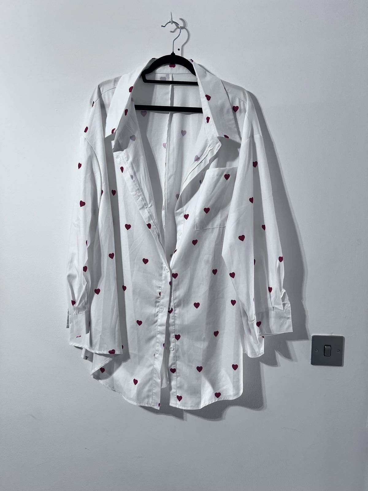 Other Shein Curve White Shirt with Red Heart Print – Size 6XL Size 4XL / US 24-26 - 2 Thumbnail