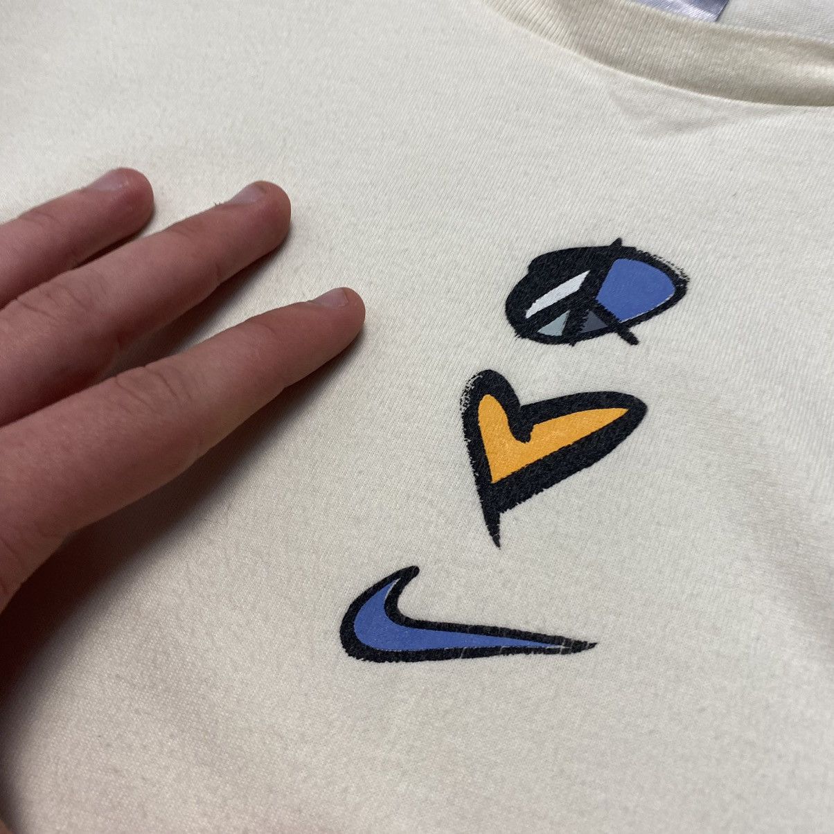 Vintage Vintage Nike Centre Y2K Logo designer rare 90’s tee Size L / US 10 / IT 46 - 4 Thumbnail