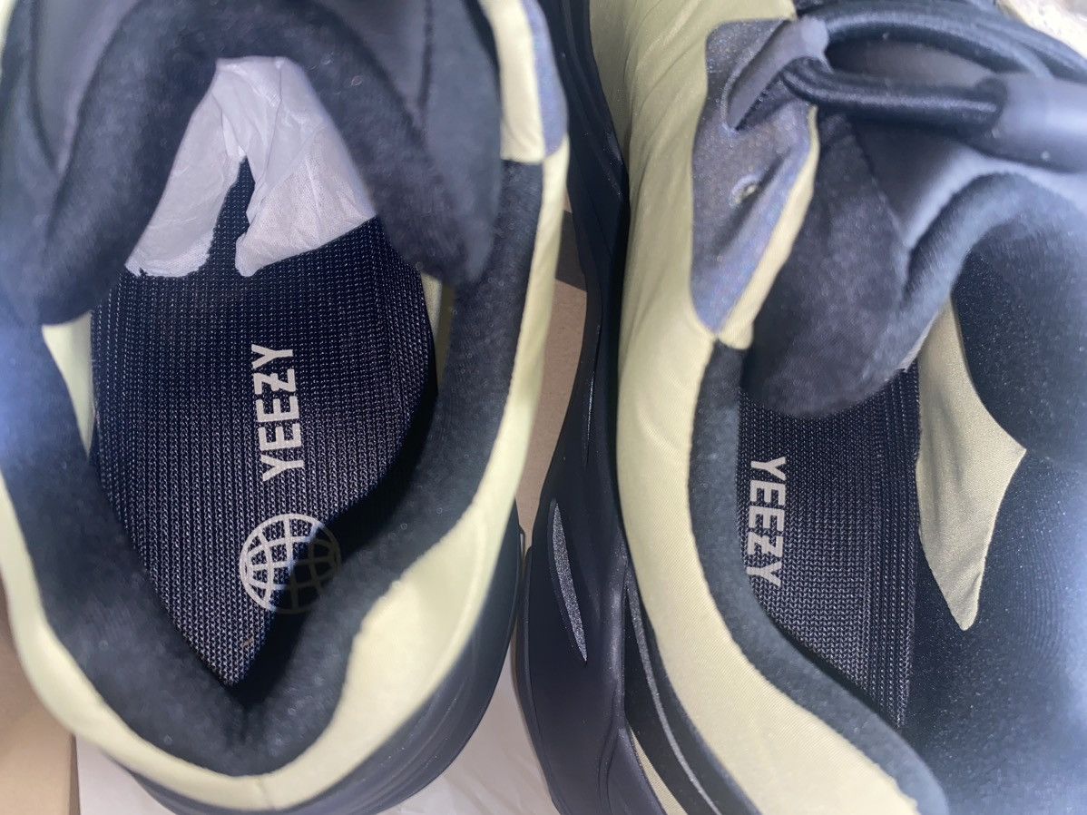 Yeezy adidas Yeezy 700 MNVN ‘Resin’ size9.5M DS w OG All Size US 9.5 / EU 42-43 - 6 Thumbnail