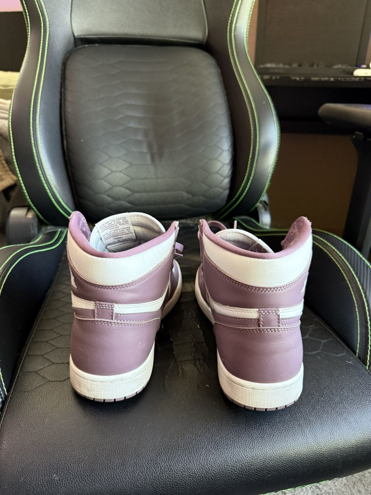 Nike Nike Air Jordan 1’s Purple & White Hi-Top’s Size US 11 / EU 44 - 4 Thumbnail