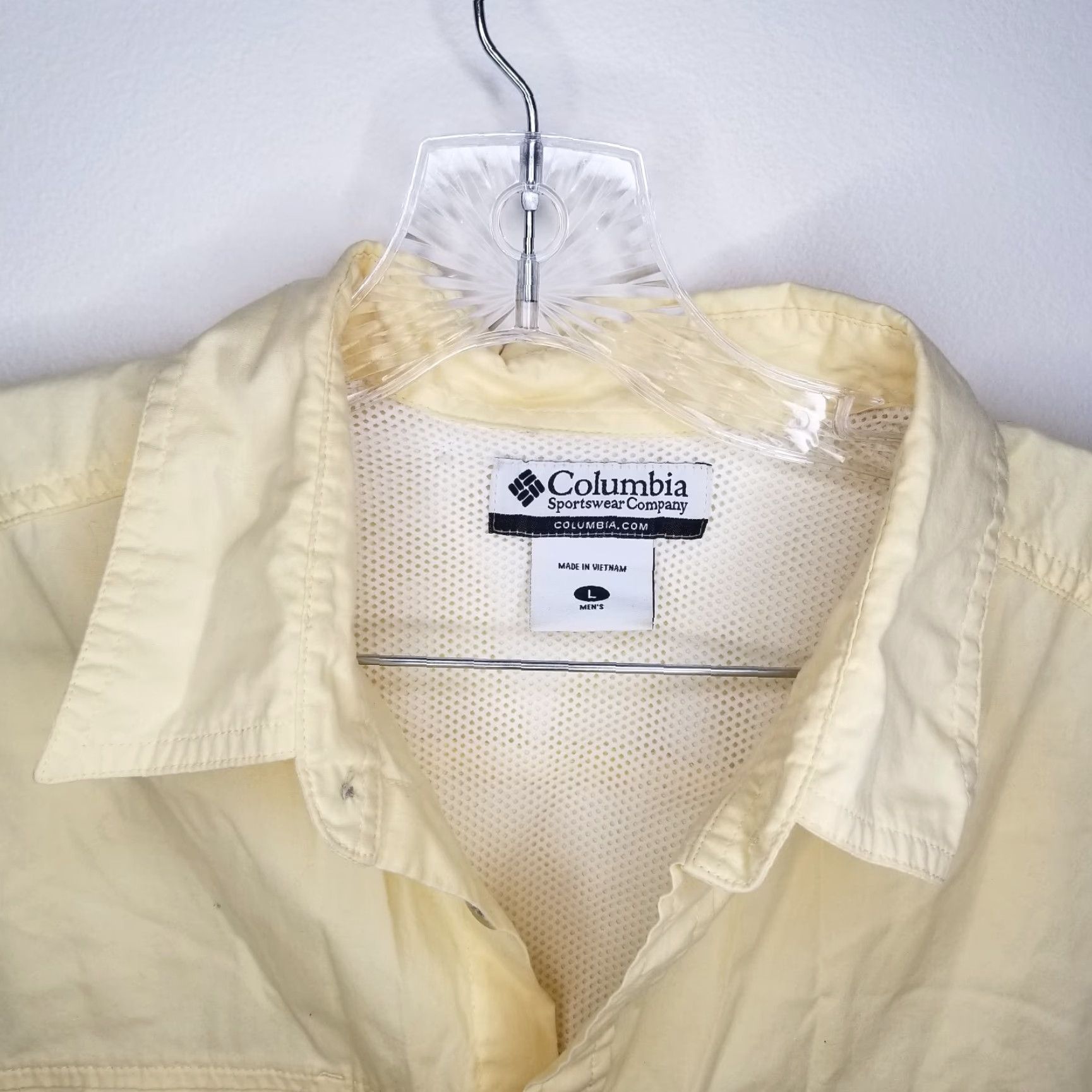 Vintage Columbia Shirt Men Short Sleeve Button-Up Outdoor Wear L Yellow Outdoor Mens Size US 33 - 5 Thumbnail