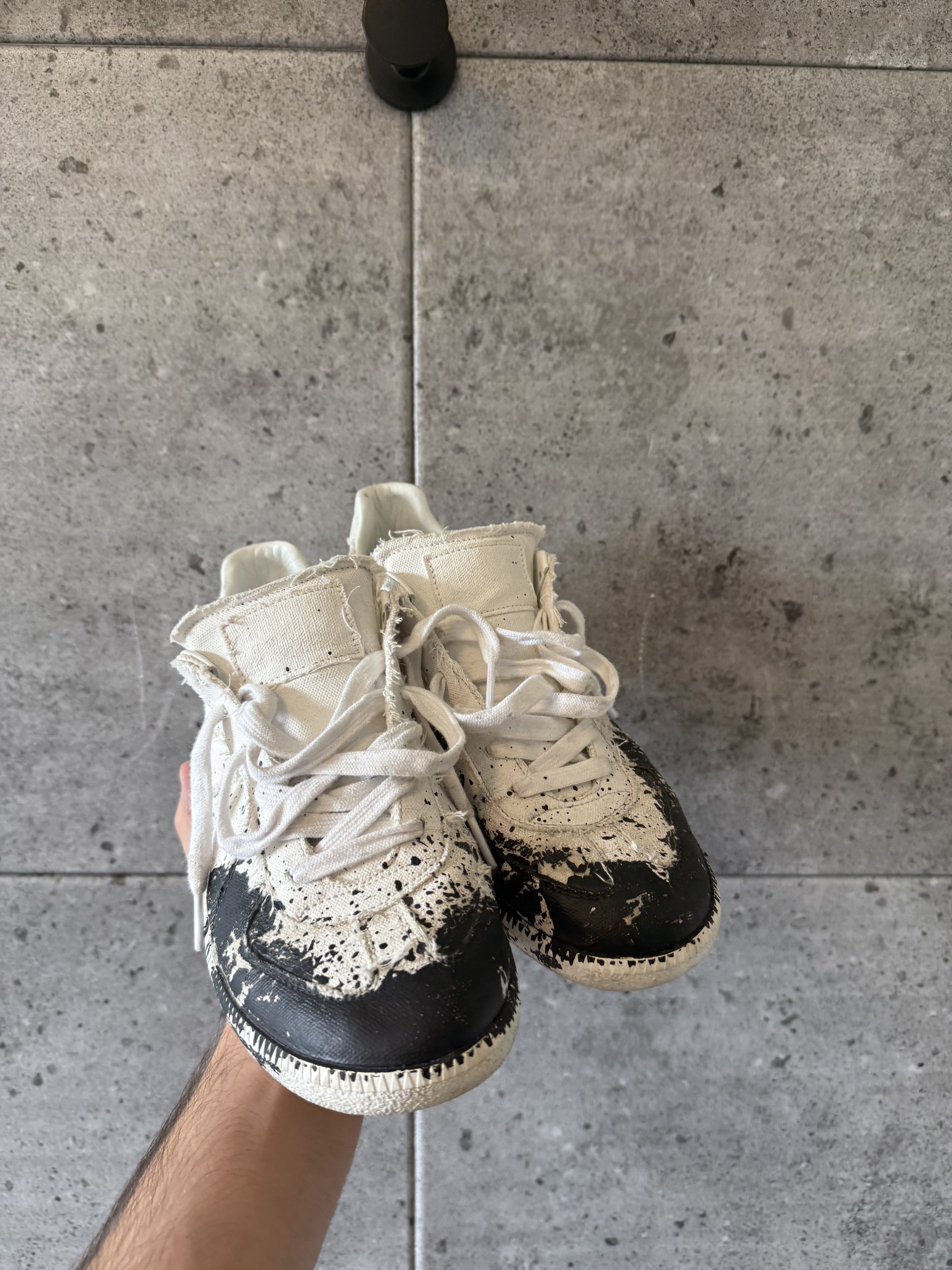 Maison Margiela Maison Margiela canvas paint splatter sneakers Size US 9 / EU 42 - 6 Thumbnail