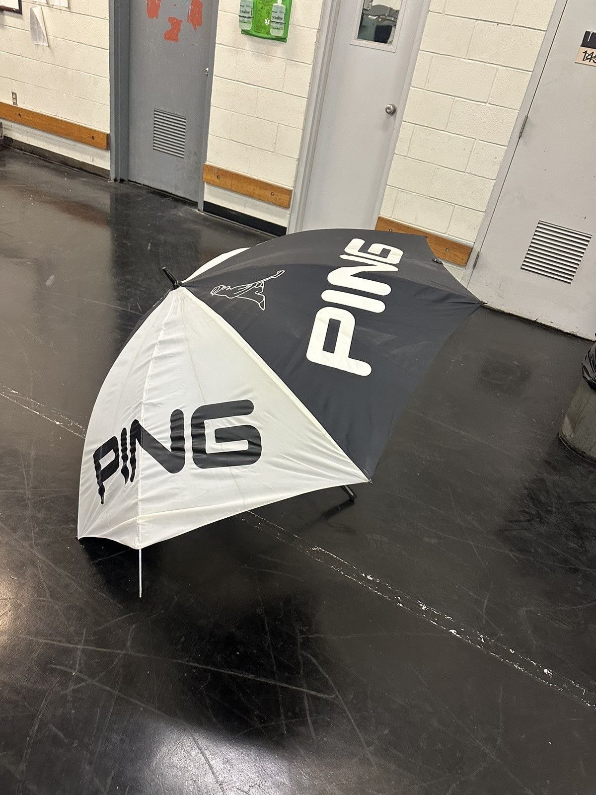 PING × Vintage Vintage Ping “gustbuster” golf umbrella 90s Size ONE SIZE - 1 Thumbnail